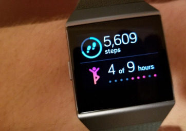 一款具有惊人电池寿命的基本智能手表